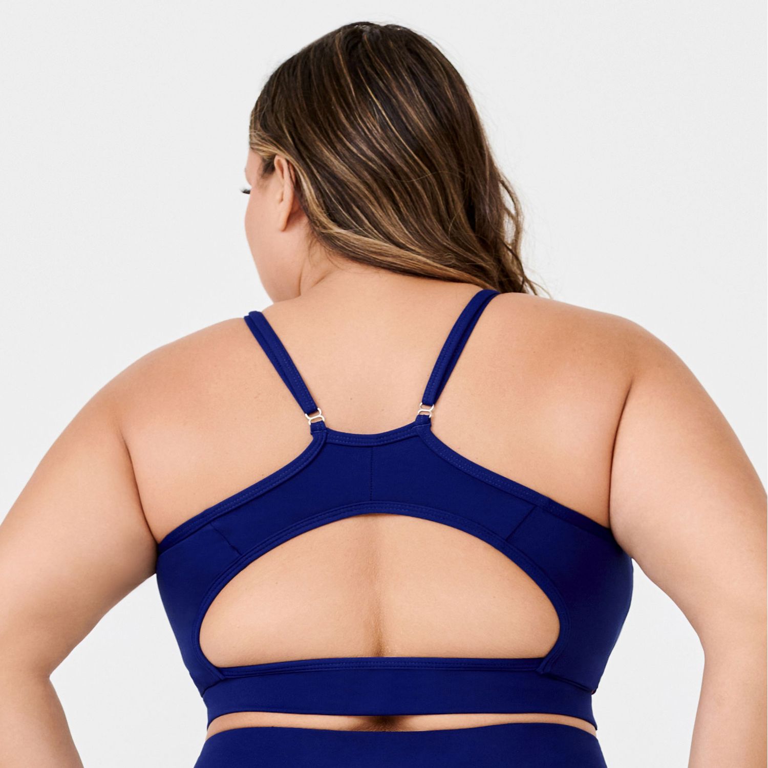 T1599_001_8-TOP-LINES-MARINHO-CYBER