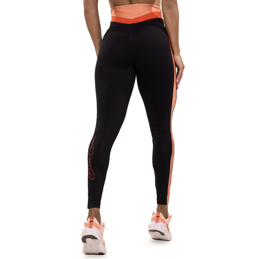 legging-connection-preto-poliamida-com-estampa-emborrachada-preto-p 2