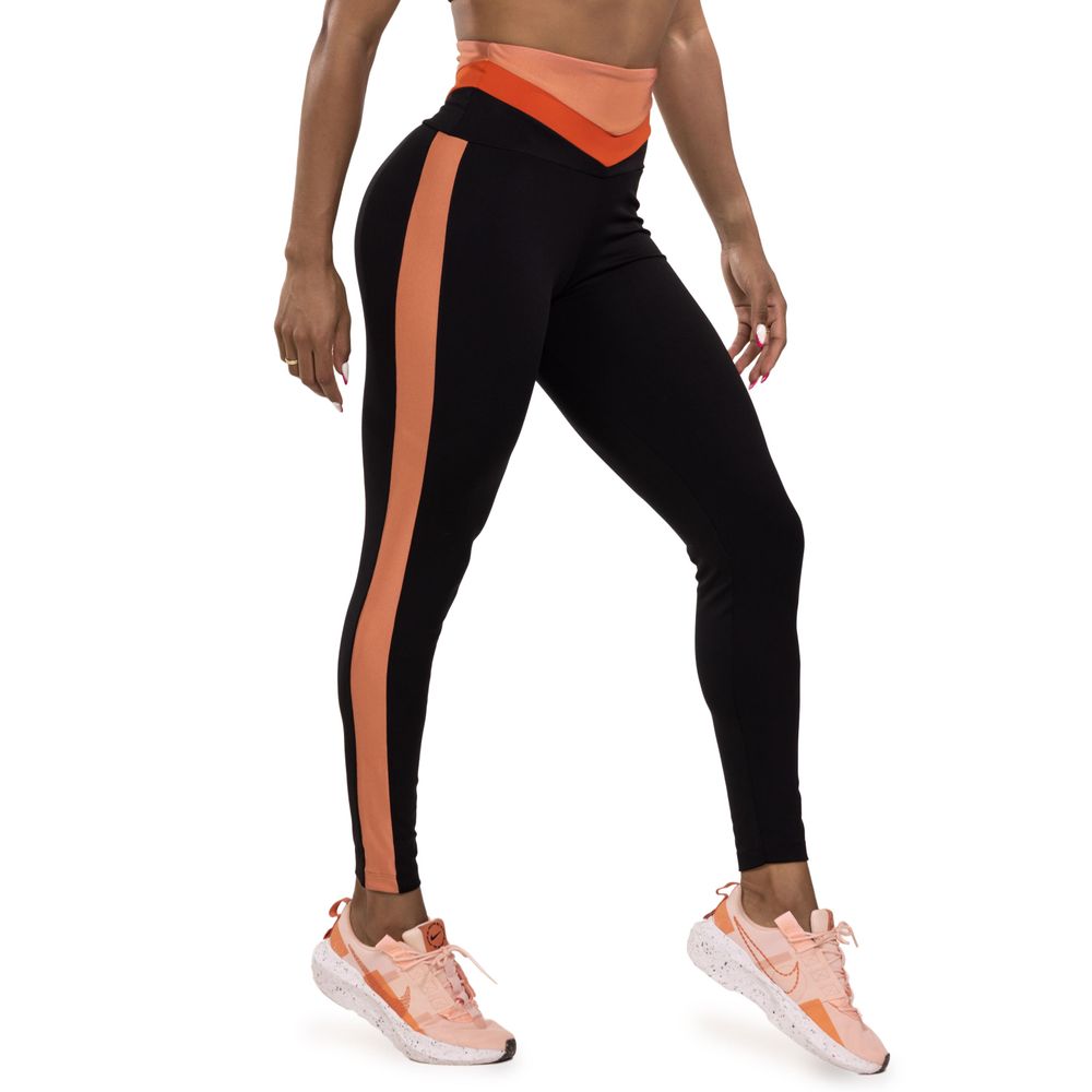 legging-connection-preto-poliamida-com-estampa-emborrachada-preto-p 4