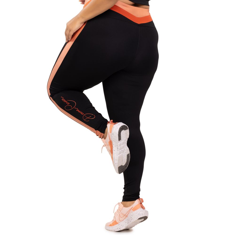 legging-connection-preto-poliamida-com-estampa-emborrachada-preto-p 9