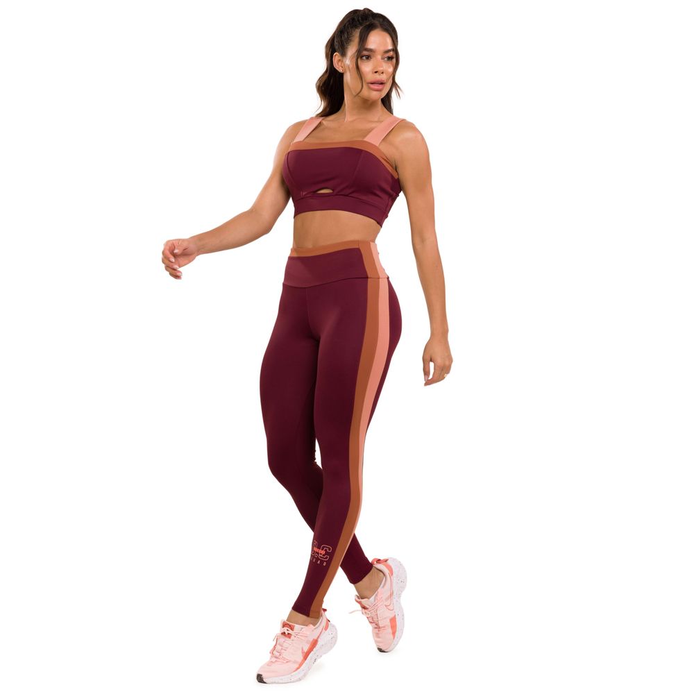 legging-florence-vinho-valentino-poliamida-com-estampa-emborrachada-vinho-p 10