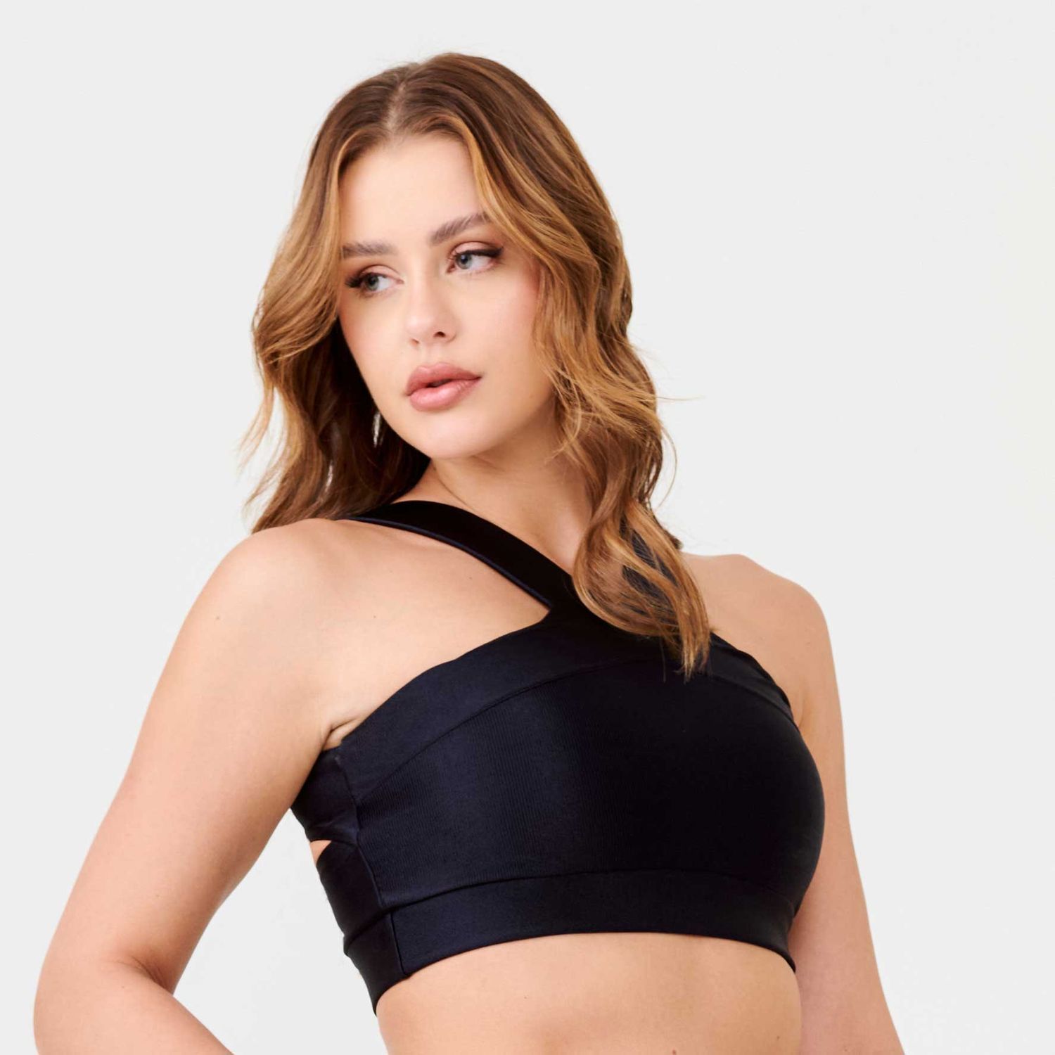 T1585_001_3-TOP-MAGIC-PRETO