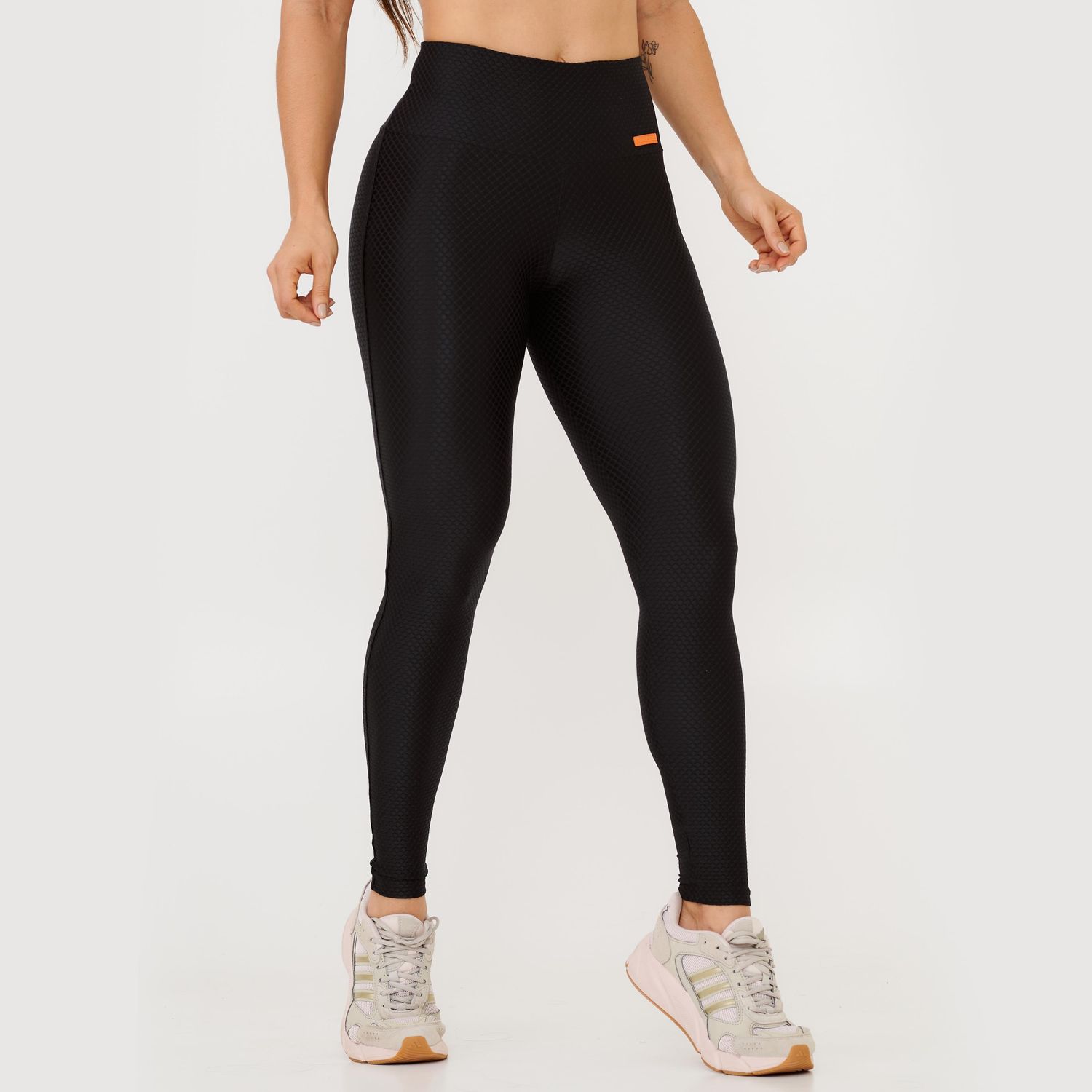 L1727_001_4-LEGGING-BASICS-PRETO-TEXTURIZADO-POWER