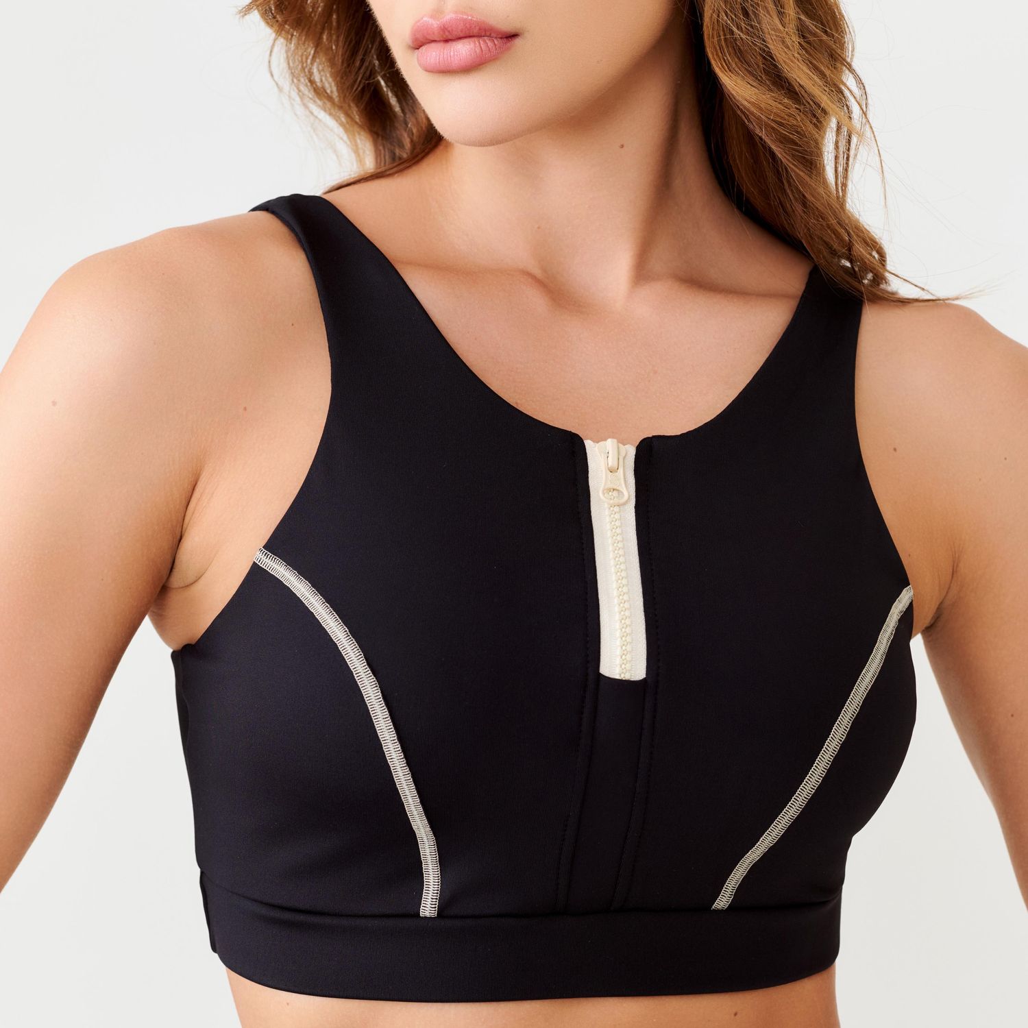 T1575_001_10-TOP-BOUNCE-PRETO