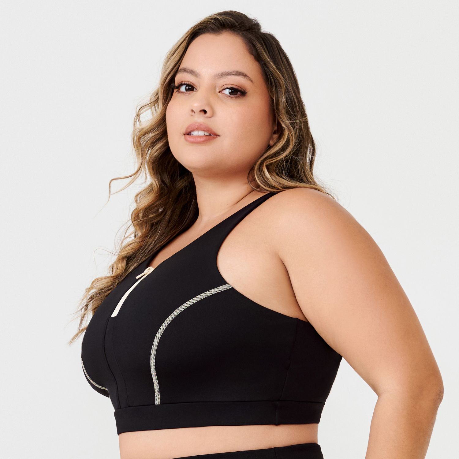 T1575_001_13-TOP-BOUNCE-PRETO