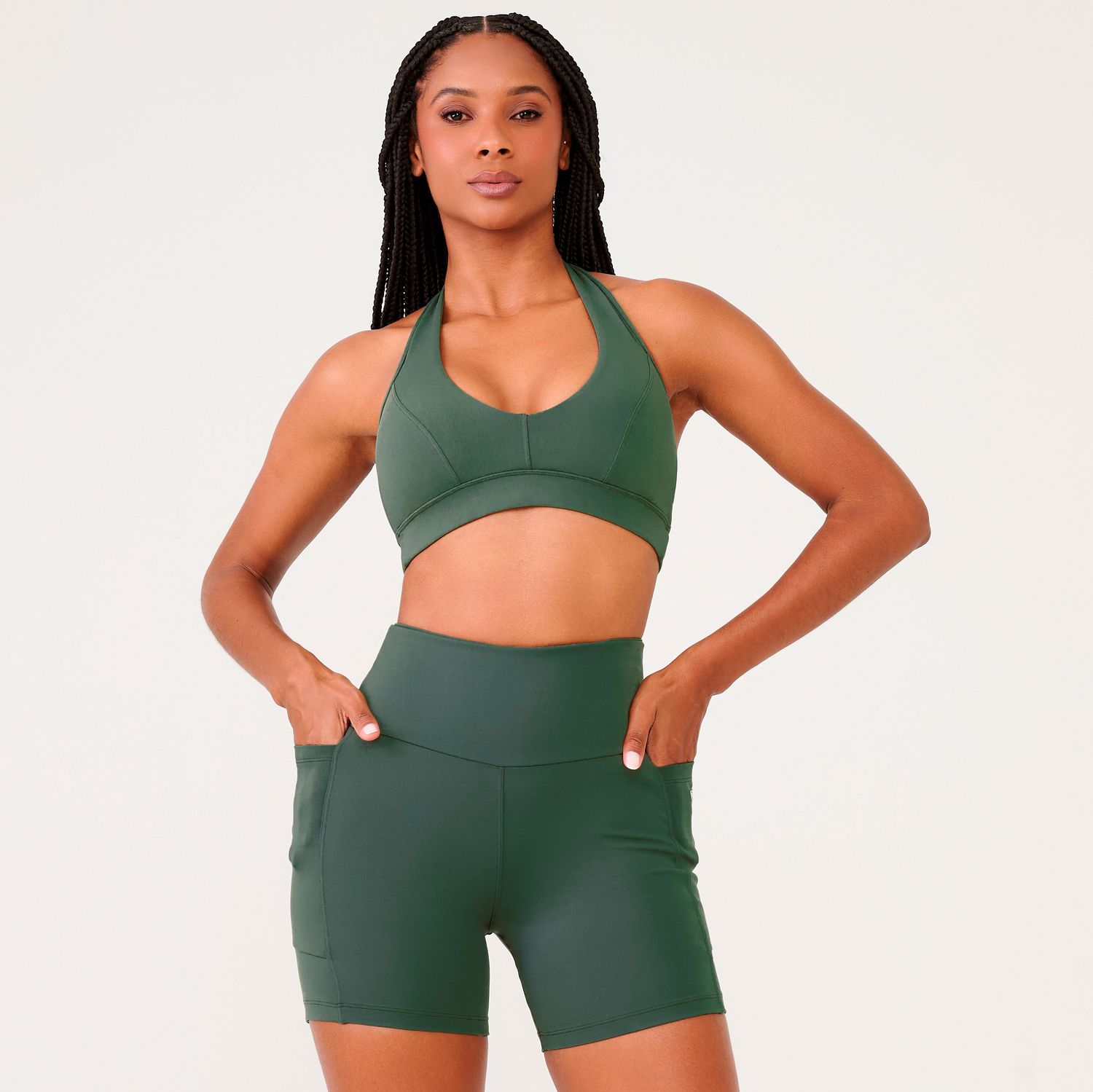 SS0829_001_3-SHORT-ESSENTIAL-VERDE-TENUTA