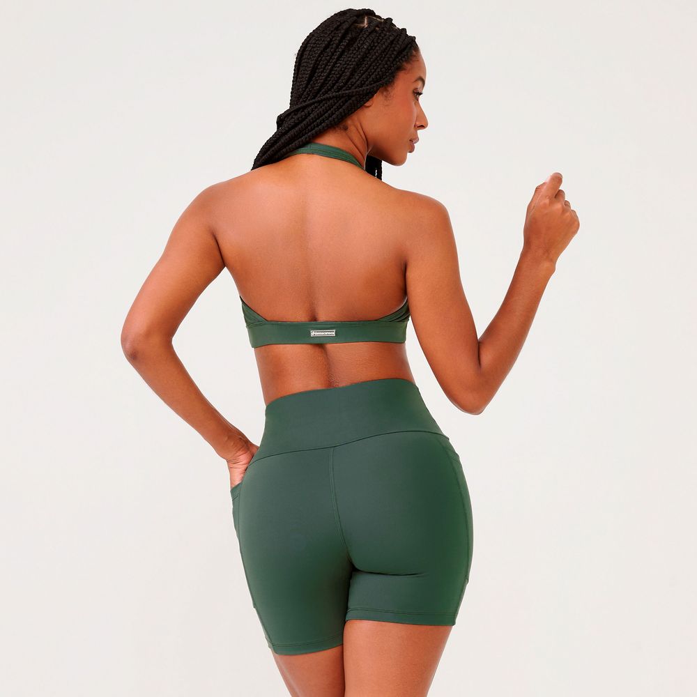 short-essential-verde-tundra-poliamida-com-bolso-verde-p 6