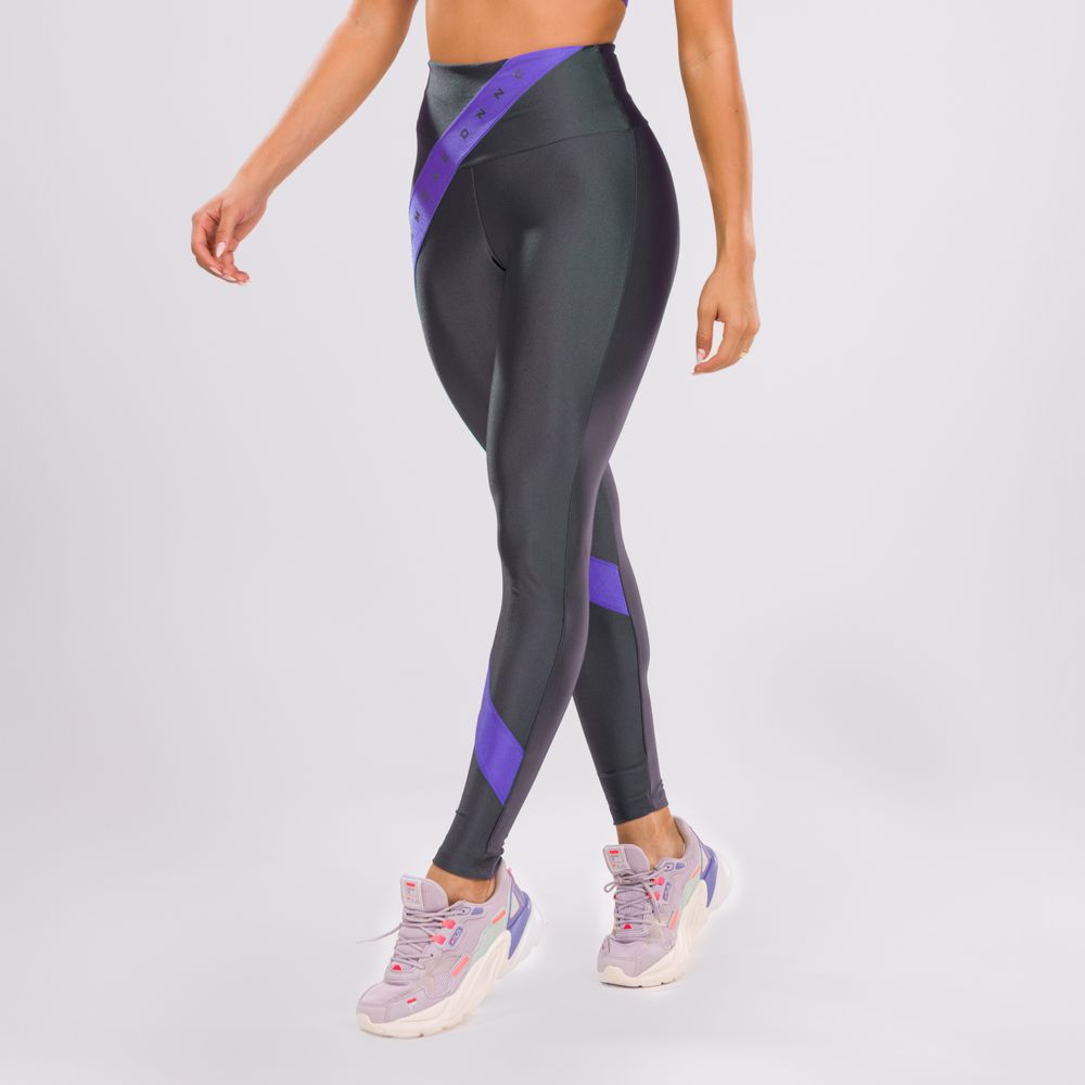 legging-dopamine-cinza-clip-platinado-com-estampa-emborrachada-cinza-p 18