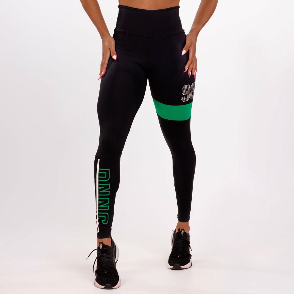legging-dnnc-98-preta-poliamida-com-estampa-emborrachada-preto-p 1