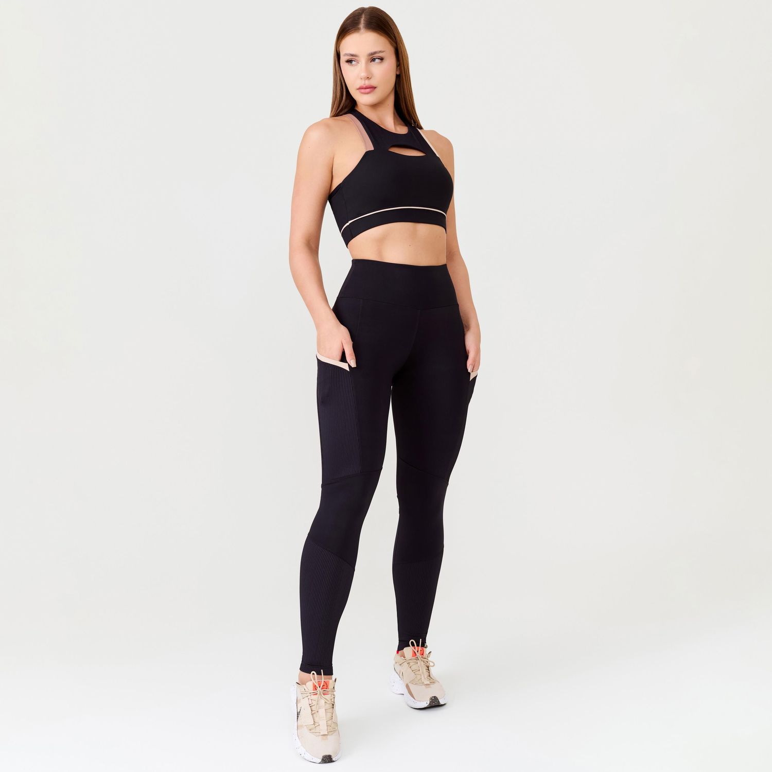 L1652-001-6-LEGGING-COLLISION-PRETA