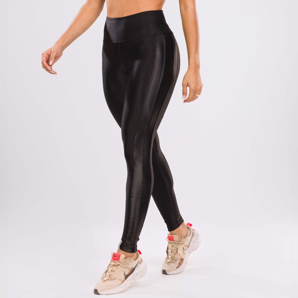 legging-space-preta-texturizado-e-cirre-preto-space-p 1