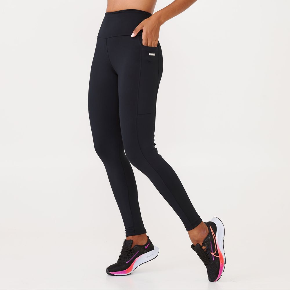 legging-essential-preta-poliamida-com-bolso-preto-p 3