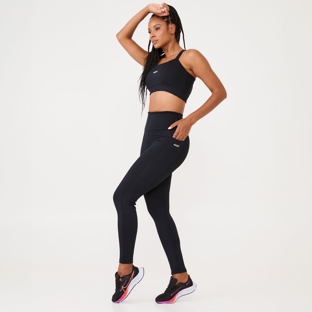 legging-essential-preta-poliamida-com-bolso-preto-p 15