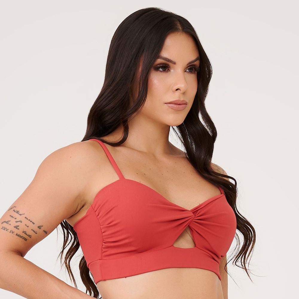 top-torsion-vermelho-carmesim-poliamida-com-bojo-vermelho-p 4