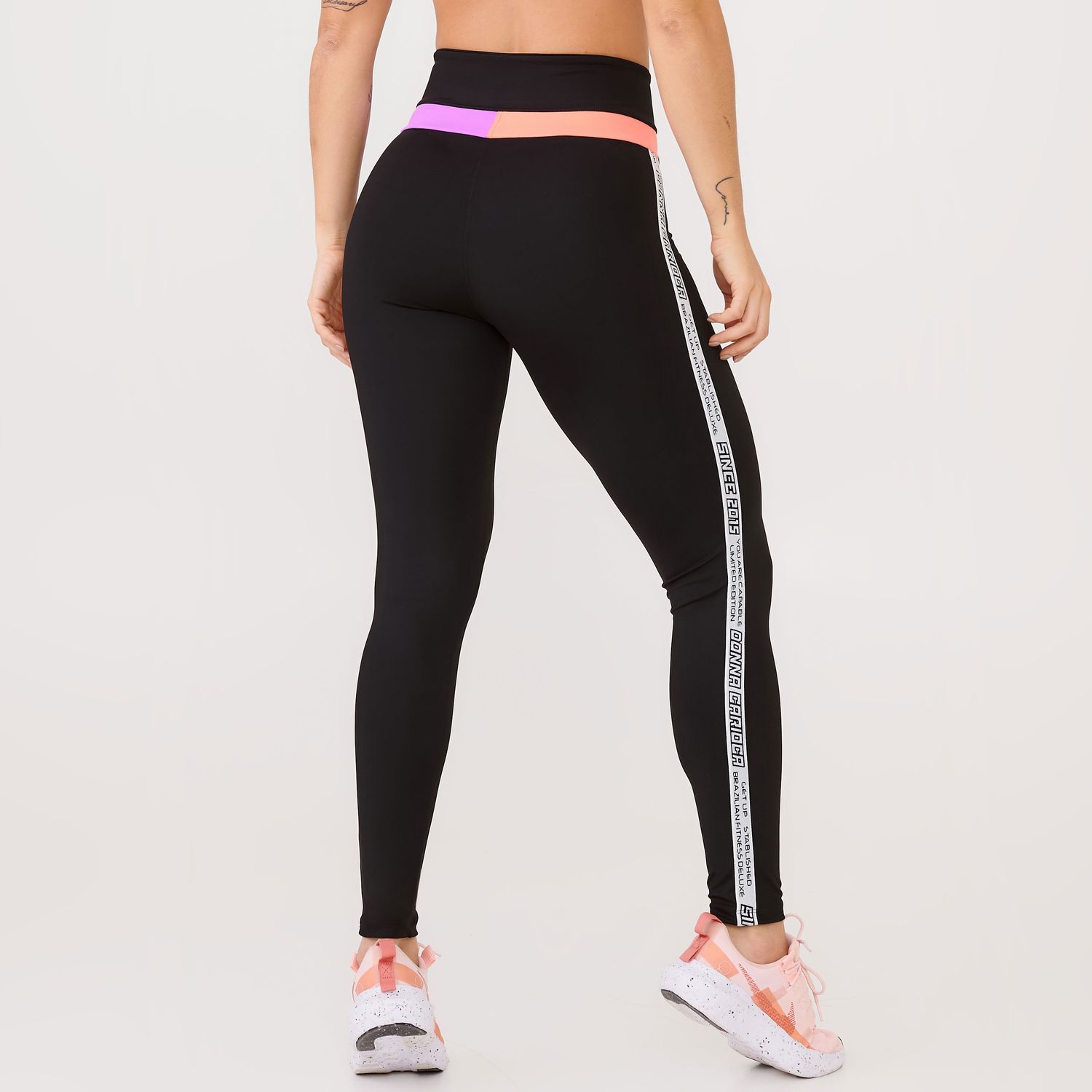 L1689_001_2-LEGGING-DIVISION-PRETA