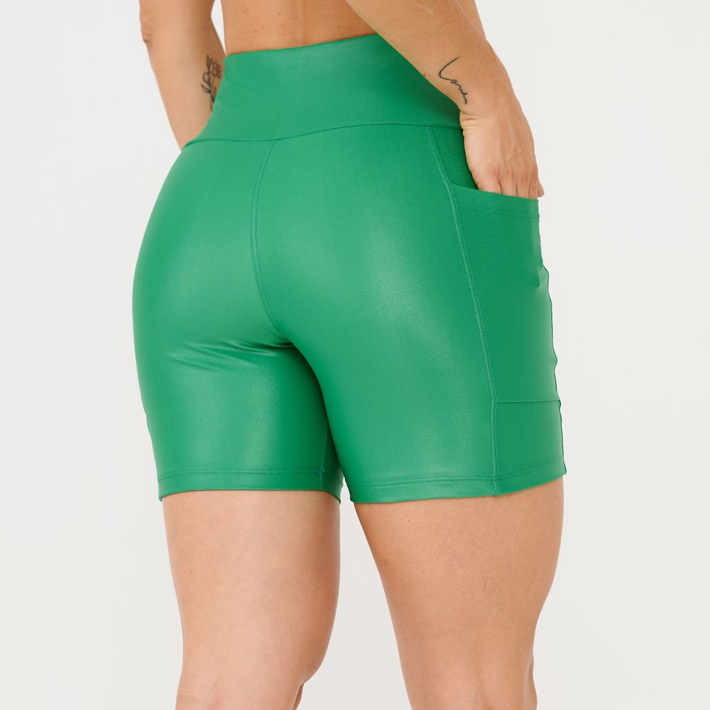 short-essential-verde-flag-cirre-com-bolso-verde-p 3