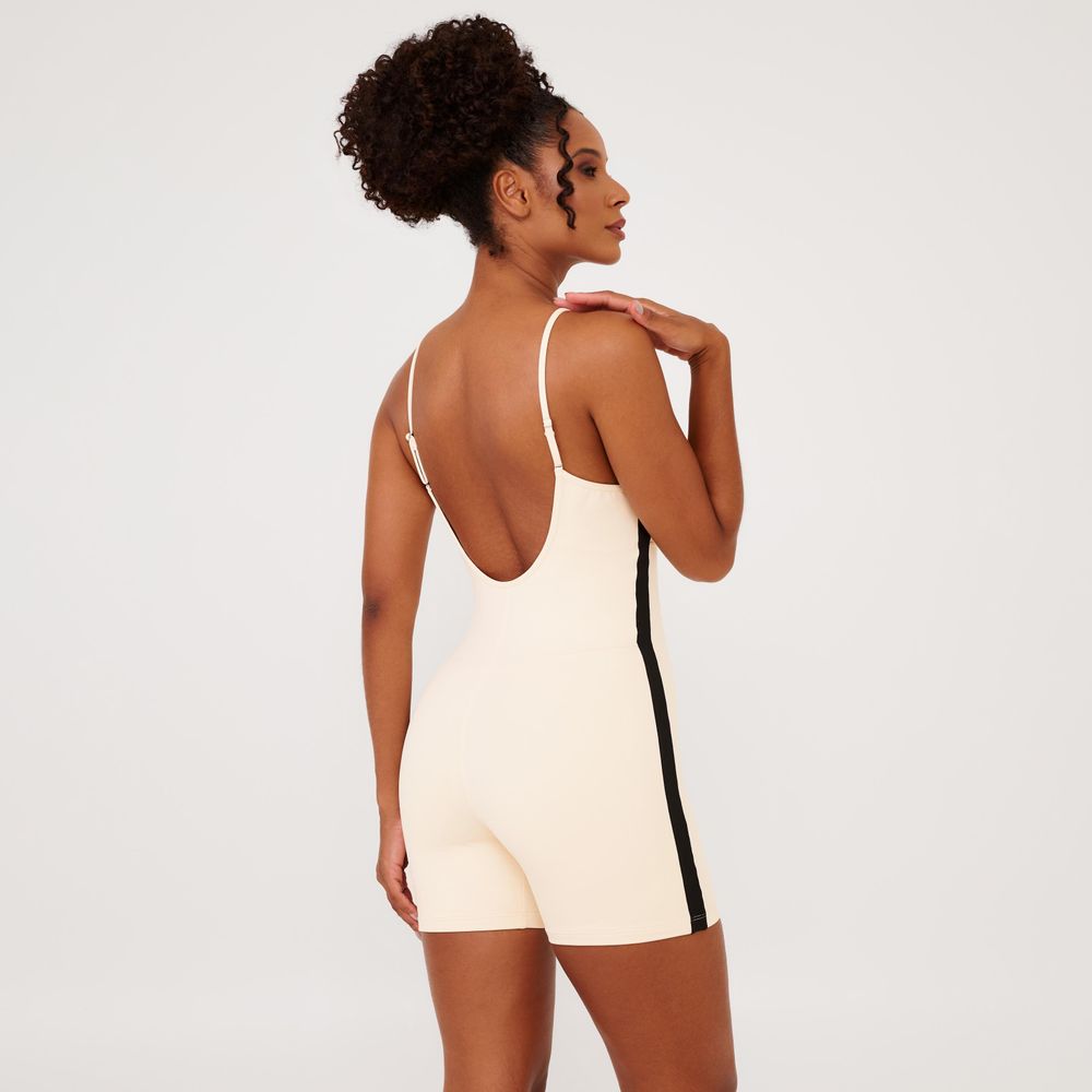 macaquinho-faixa-lateral-geada-com-preto-poliamida-com-bojo-off-white-p 2