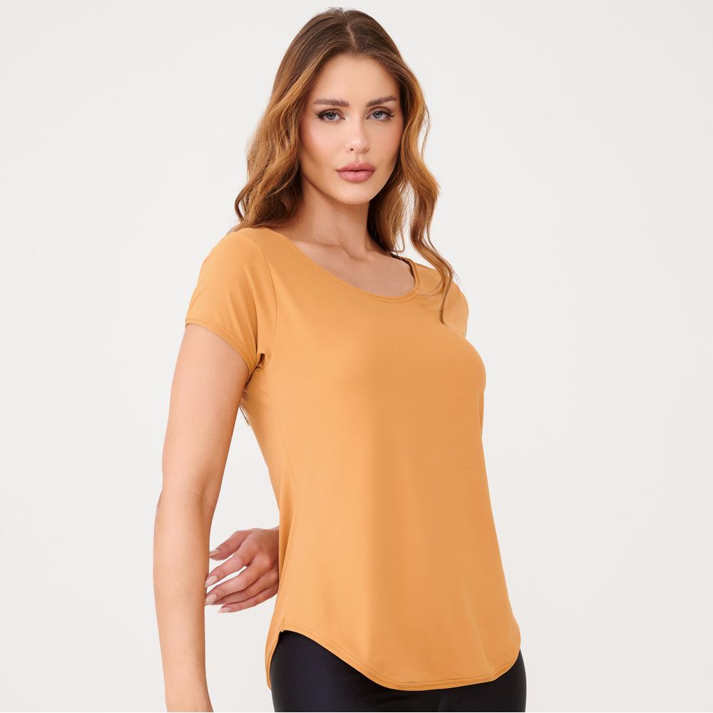 camiseta-basica-dourado-microfibra-amarelo-p 1