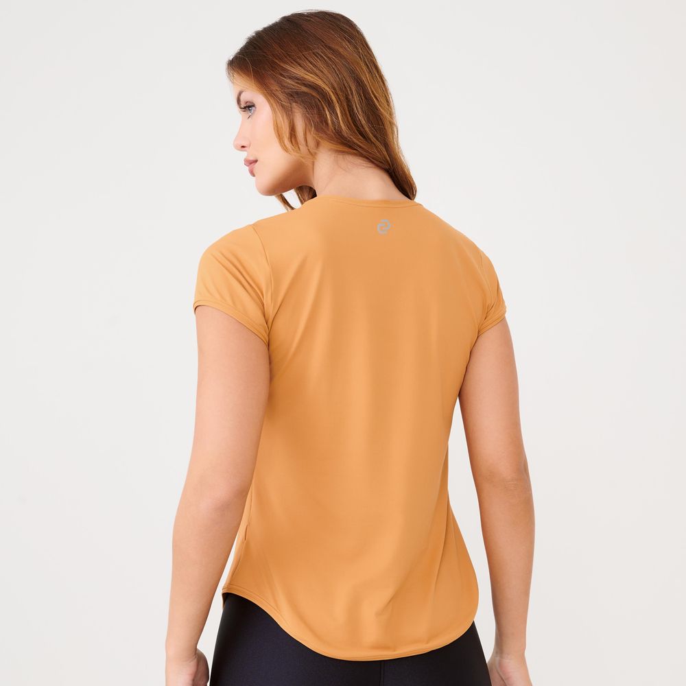 camiseta-basica-dourado-microfibra-amarelo-p 2