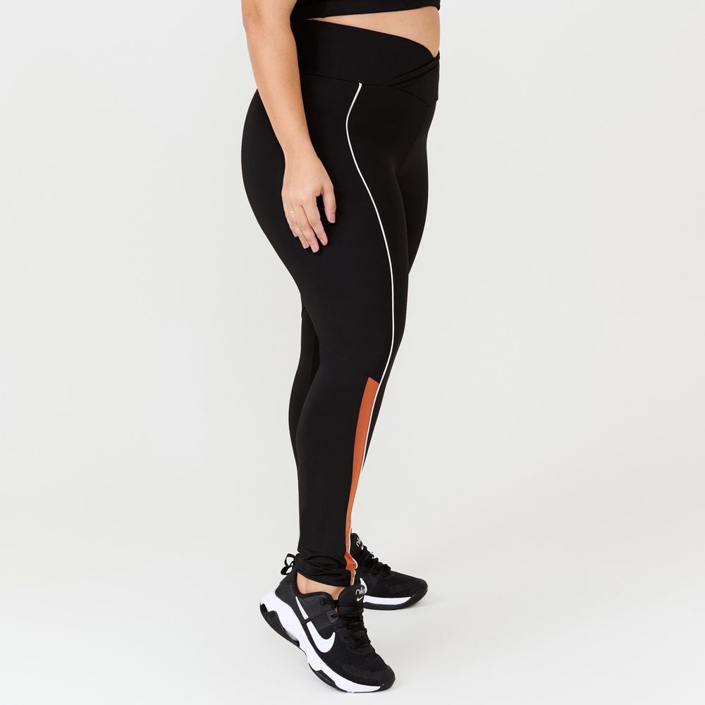 legging-courage-preta-poliamida-com-estampa-emborrachada-preto-p 10