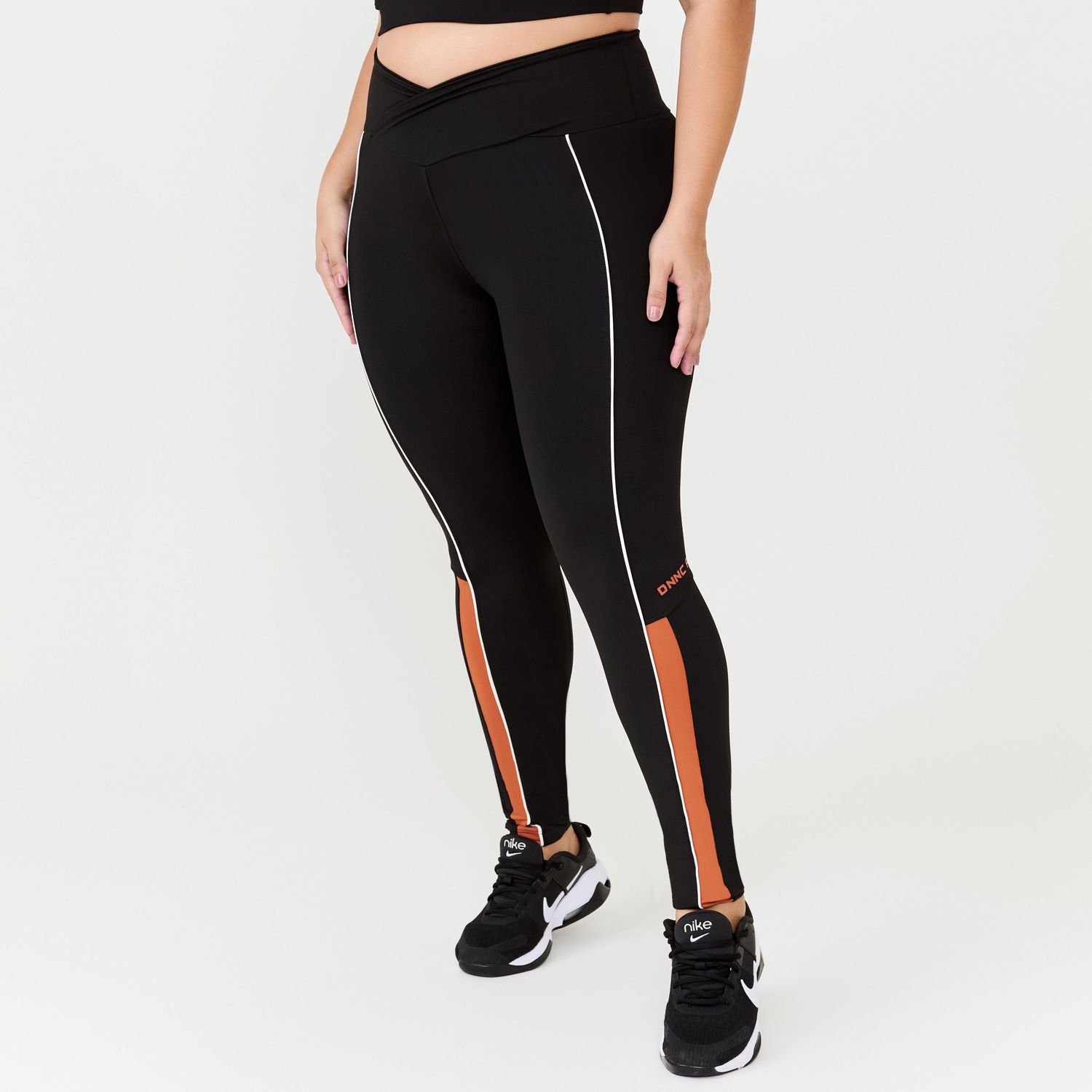 L1651_001_9-LEGGING-COURAGE-PRETA