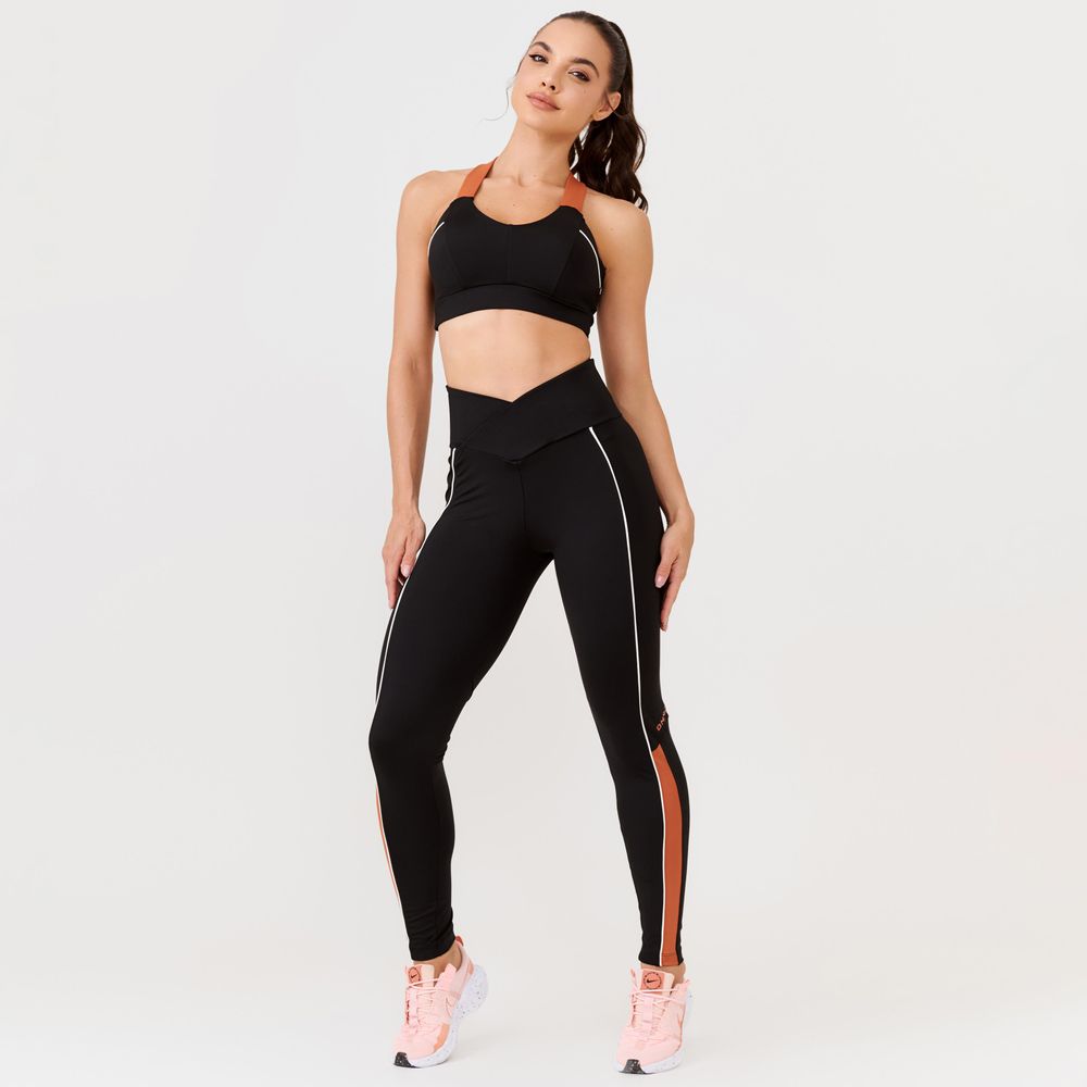legging-courage-preta-poliamida-com-estampa-emborrachada-preto-p 14