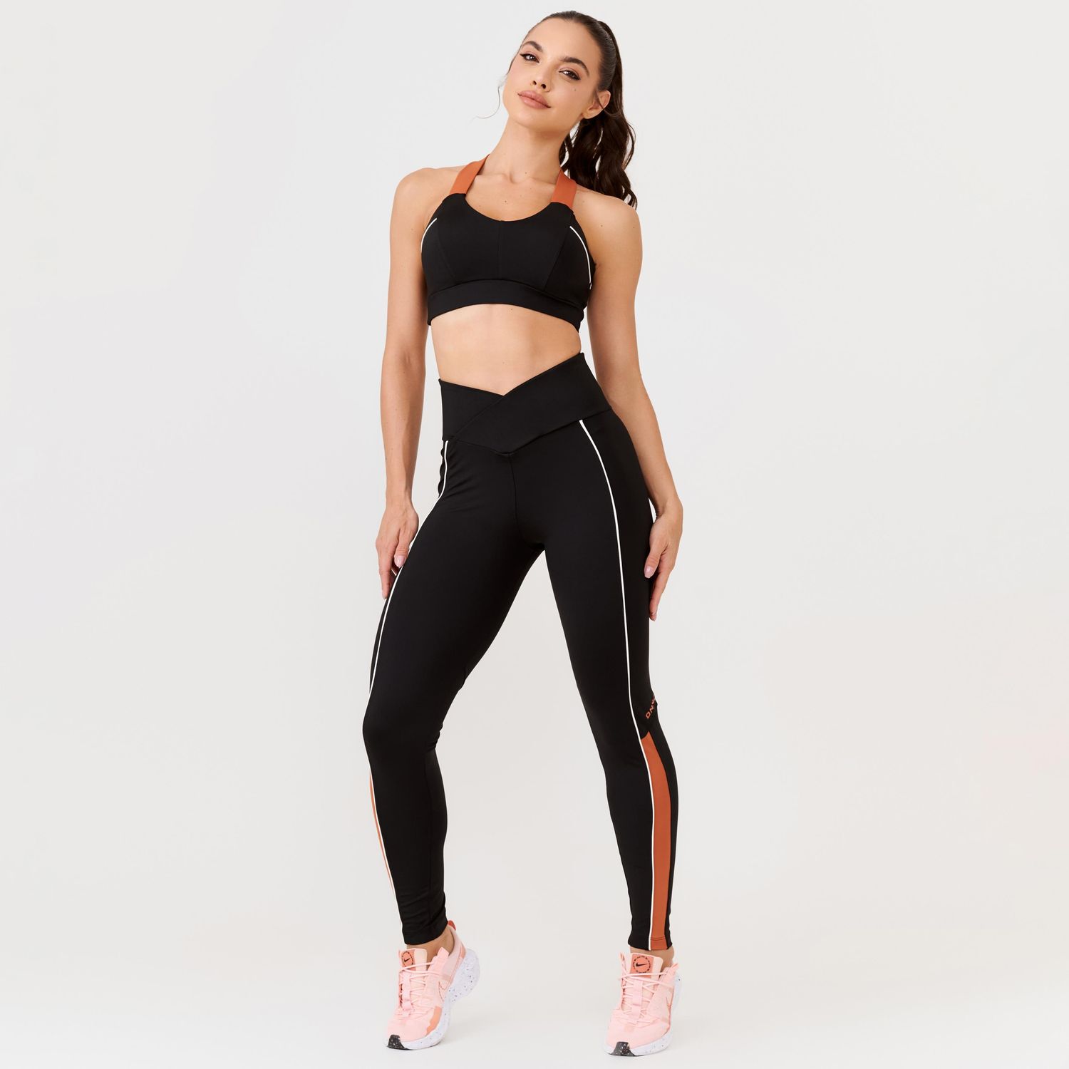 L1651_001_13-LEGGING-COURAGE-PRETA