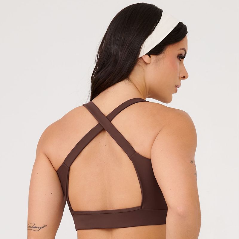 top-faixa-com-recortes-marrom-chocolamore-poliamida-com-bojo-marrom-p 2