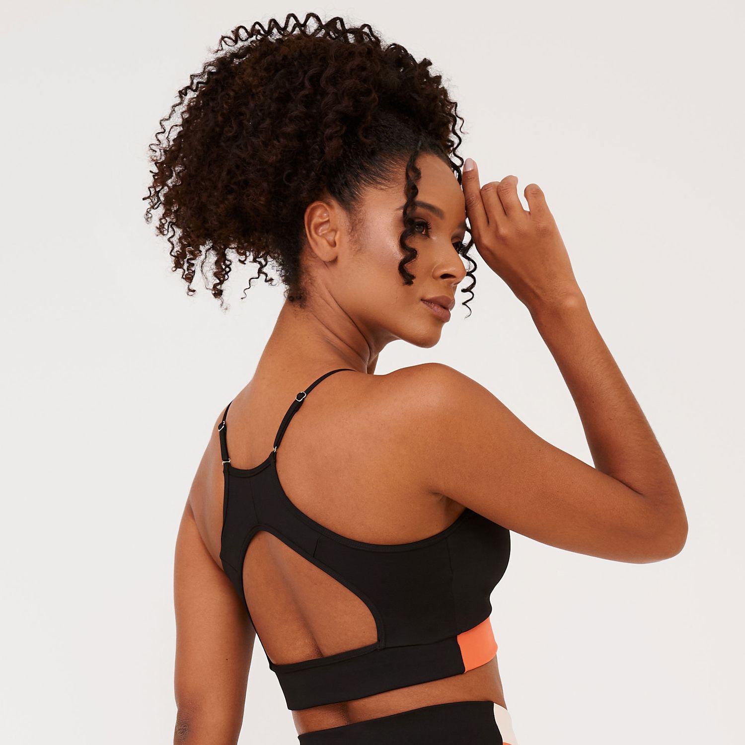 T1668_001_6-TOP-KINGSTON-PRETO