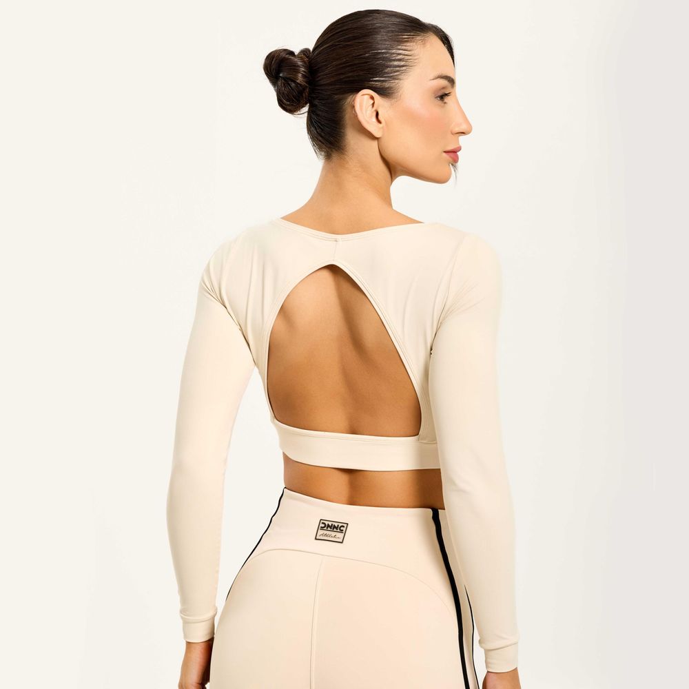 cropped-manga-longa-decote-costas-bege-soft-beige-com-bojo-bege-p 4