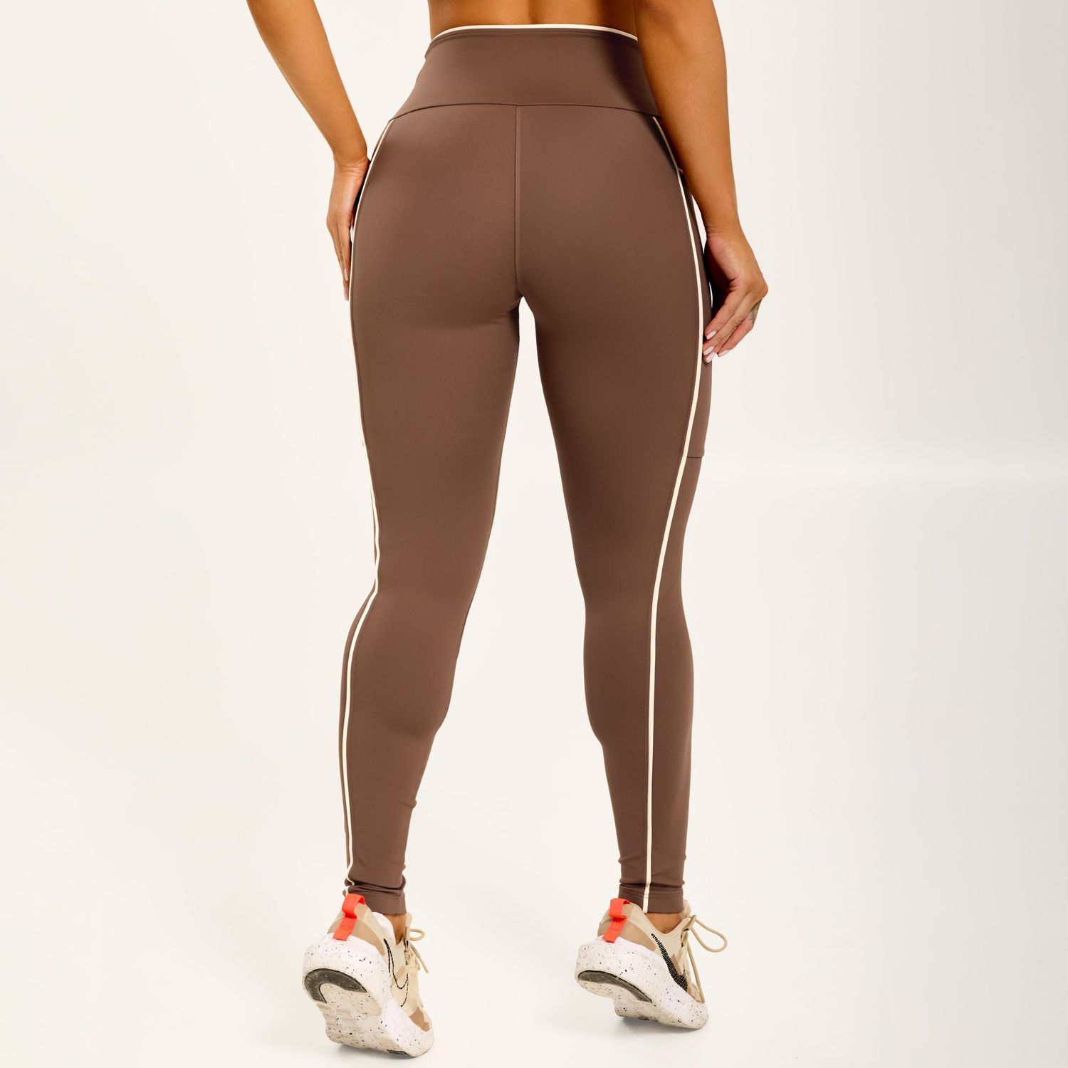 L1750_001_3-LEGGING-LADDER-CAPUCINE