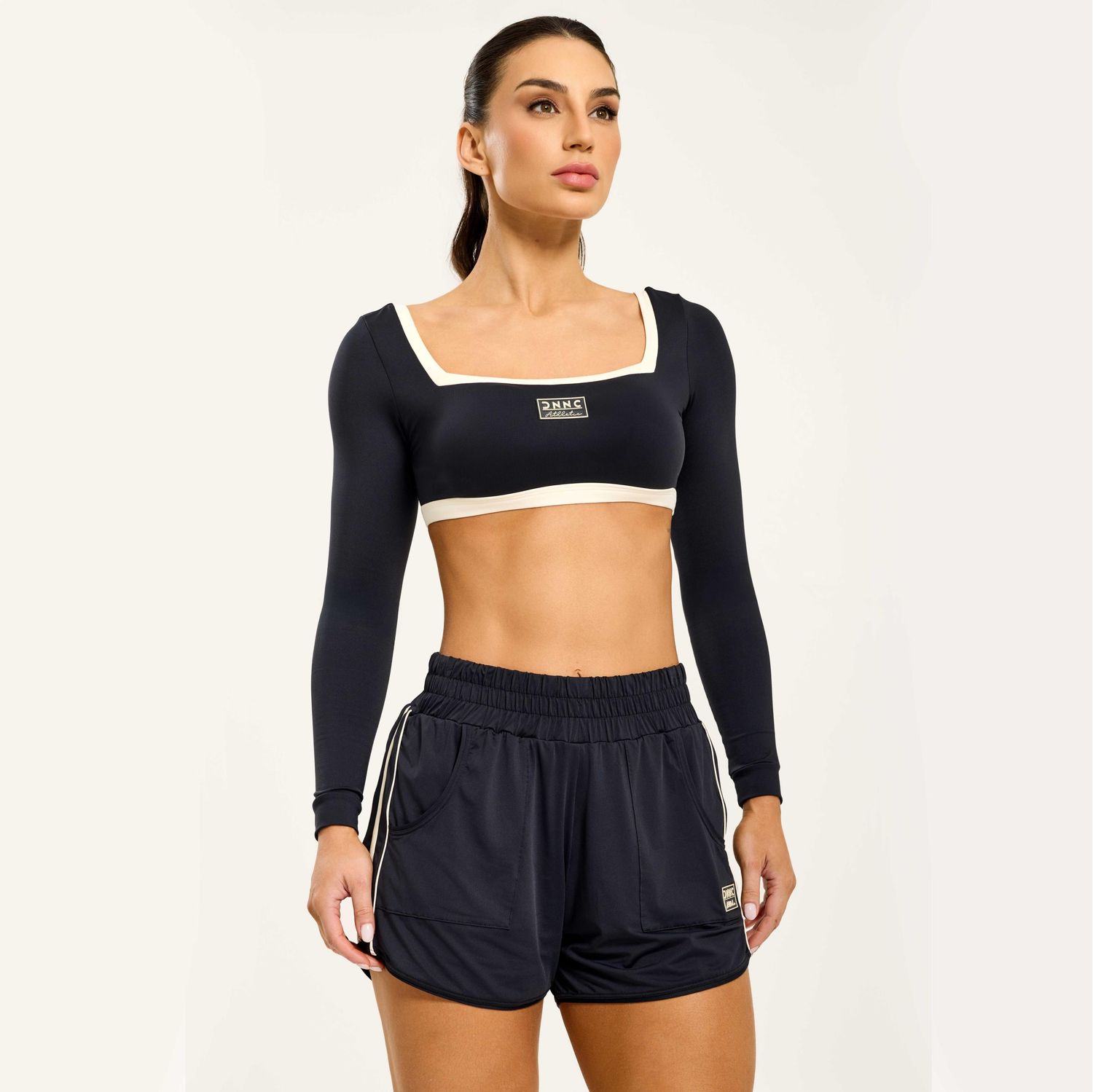 SS1119_001_5-SHORT-STYLE-SOLTINHO-PRETO