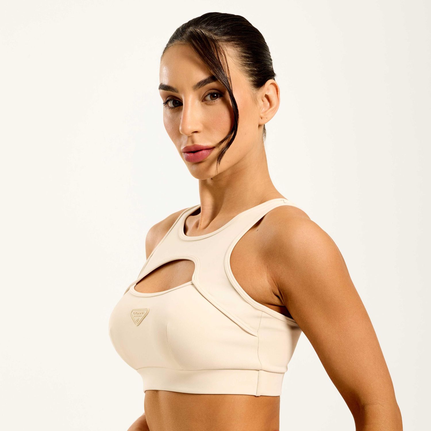 T1784_002_3-TOP-TRACE-EM-NEO-FIT