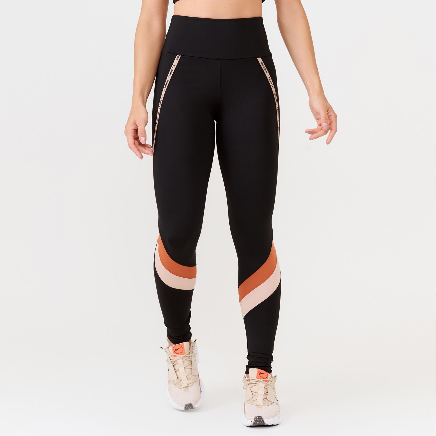 L1583_0002_4-LEGGING-SMART-PRETA