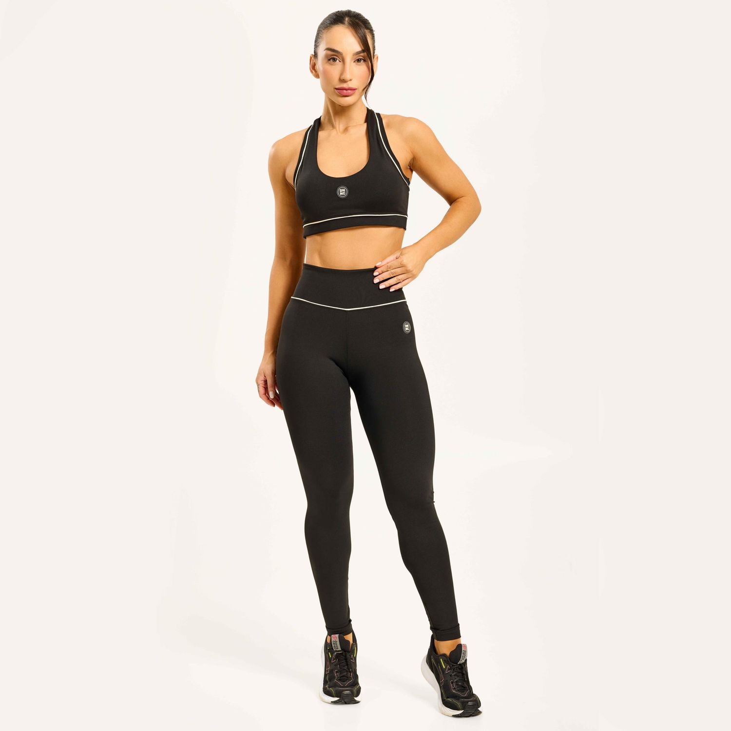 L1747_001_4-LEGGING-EXTEND-PRETO