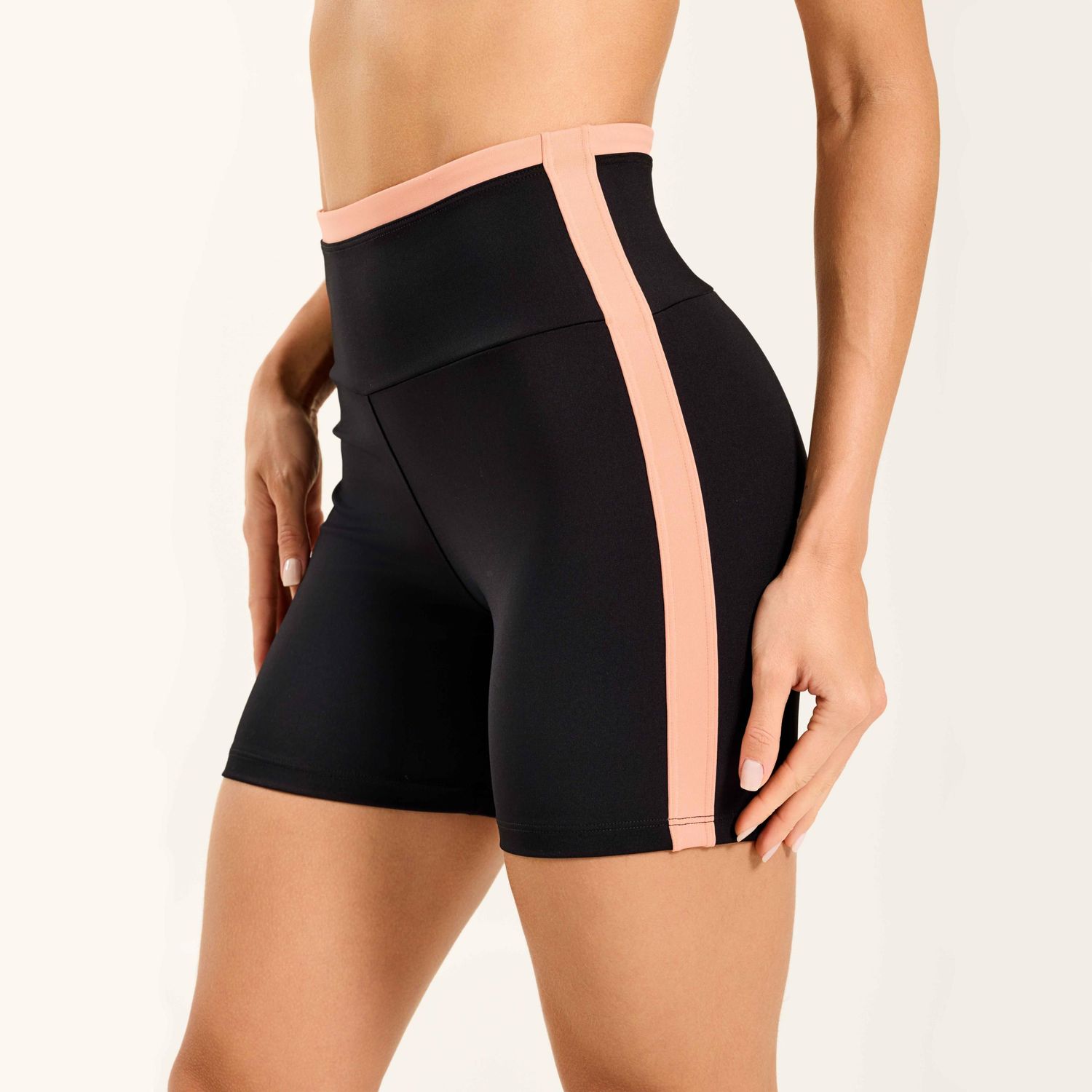 SS1095_001_3-SHORT-COSMO-PRETO