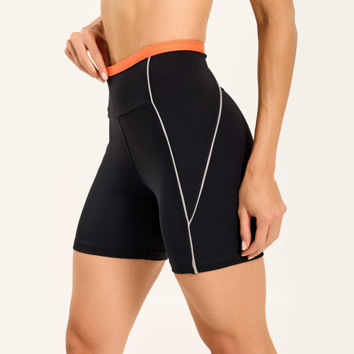 SS1110_001_3-SHORT-RUNNING-PRETO