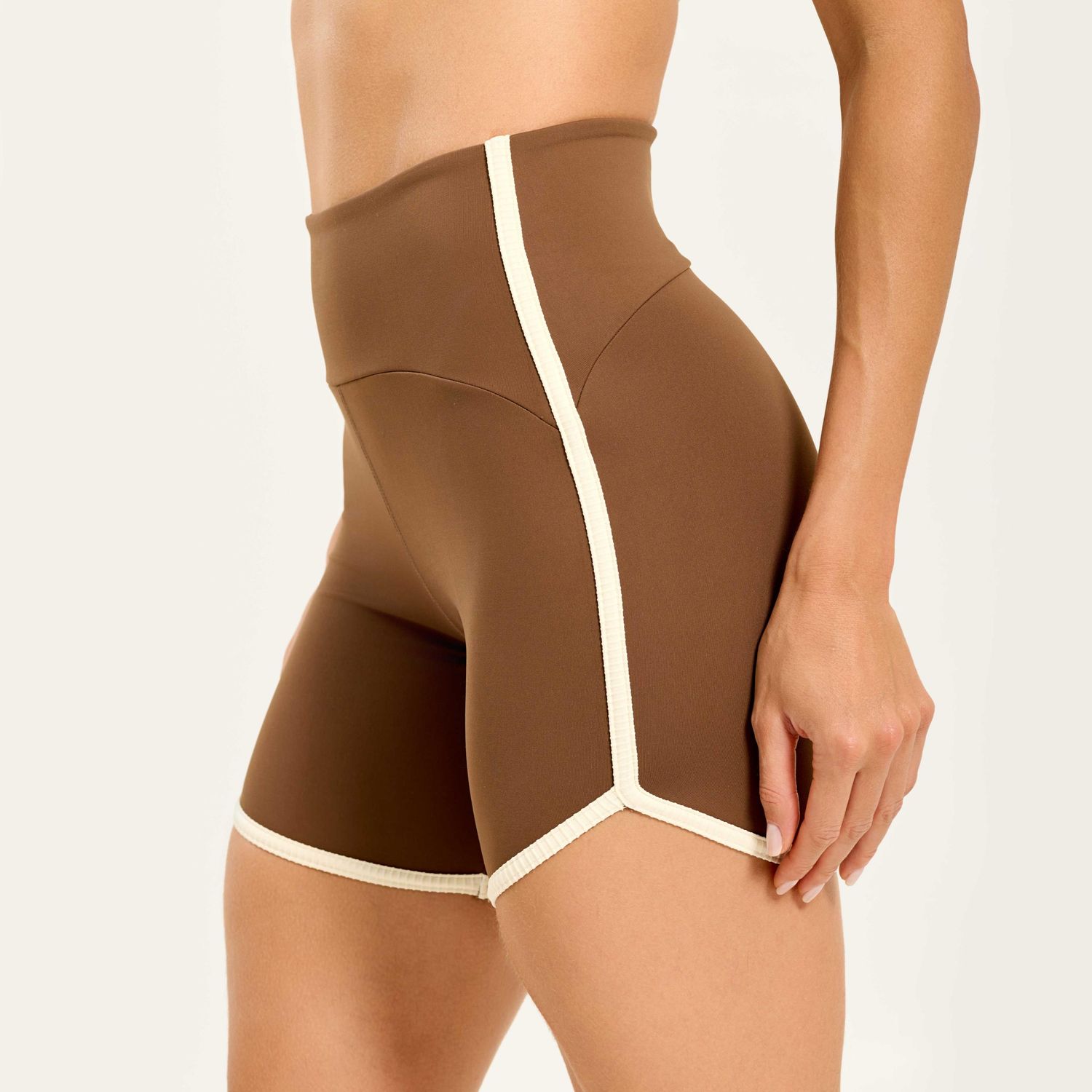 SS1128_001_3-SHORT-IMPRESSION-CAPUCINE