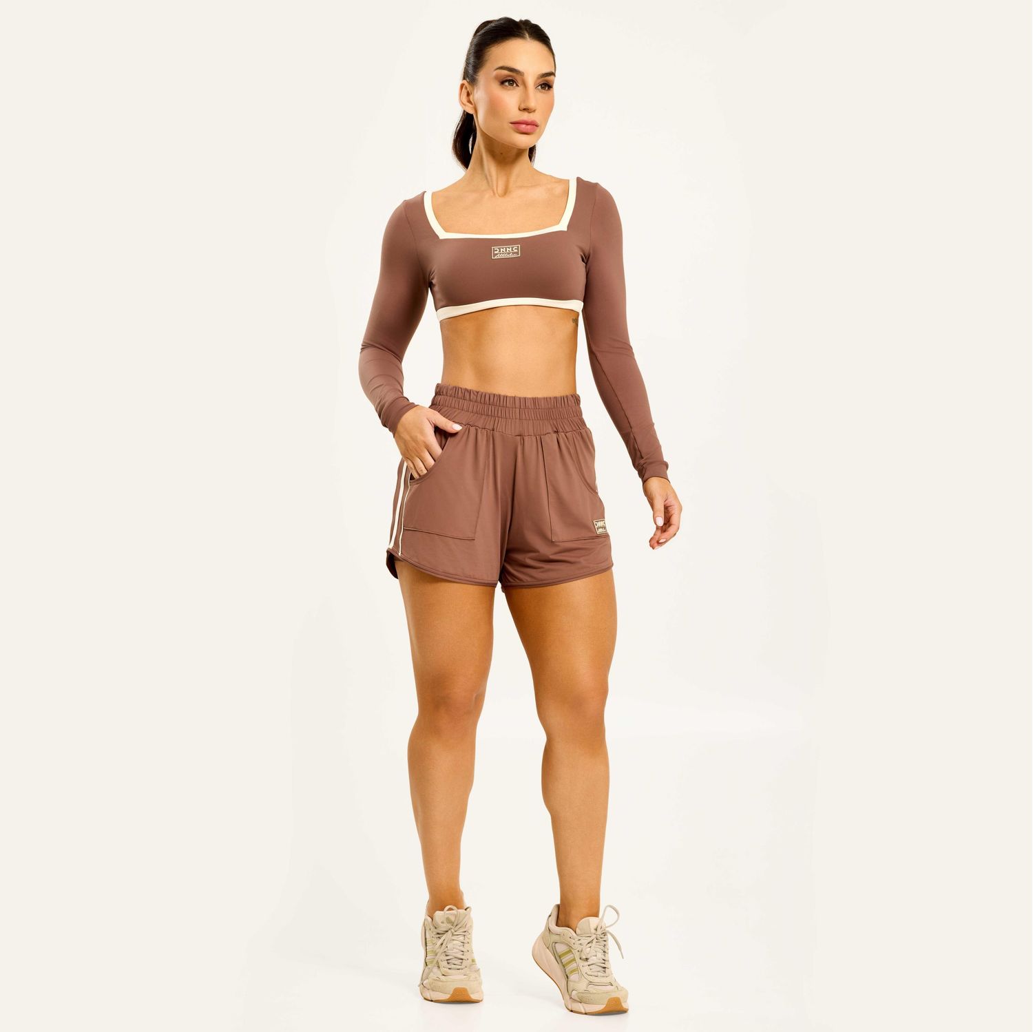 SS1127_001_4-SHORT-STYLE-SOLTINHO-CASTANHO-CAPUCINE