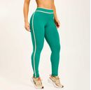modelo-lateral-com-legging-verde-e-cos-alto-detalhe-em-tom-claro-e-tecido-de-alta-elasticidade