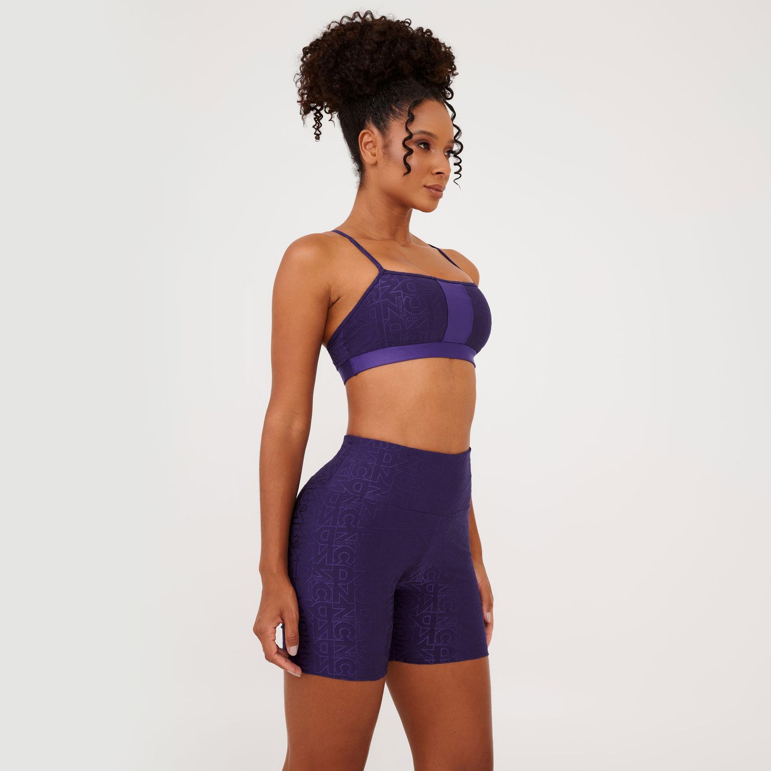 SS1044_001_4-SHORT-J-WINNER-DUBAI