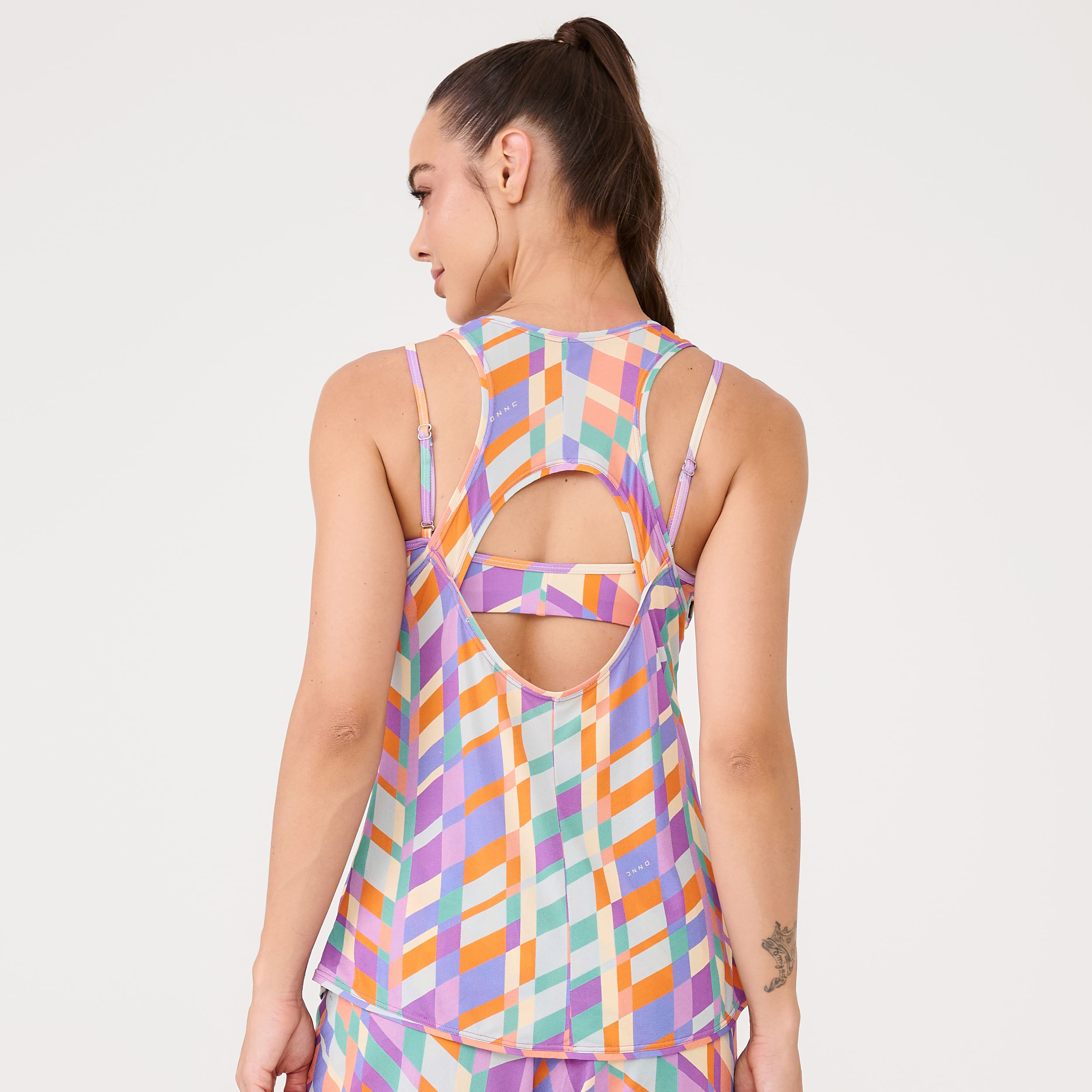 regata-decote-costas-estampa-joyful-poliamida-soft-hover