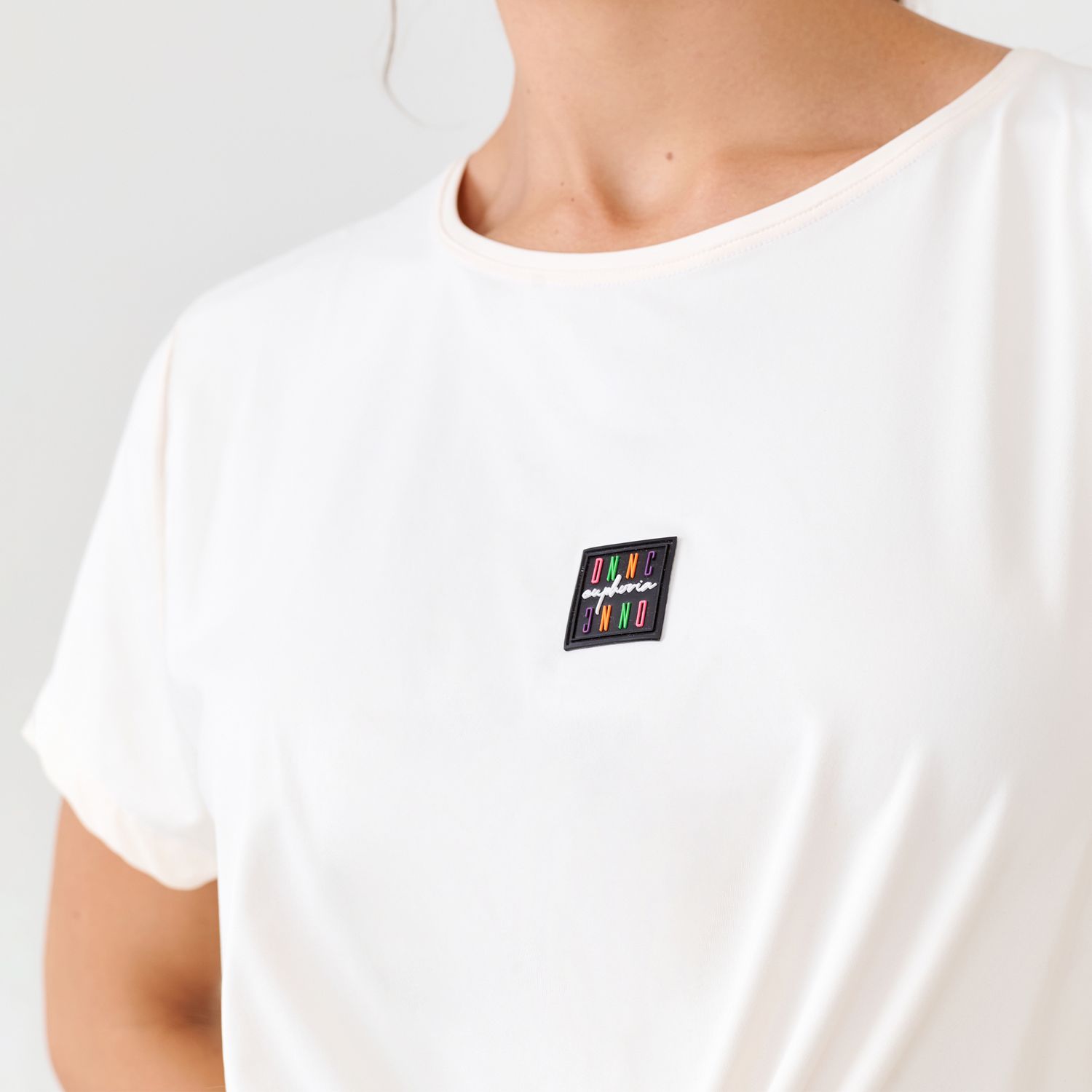 R0972_001_3-CROPPED-NO-TORCIDO-OFF-WHITE