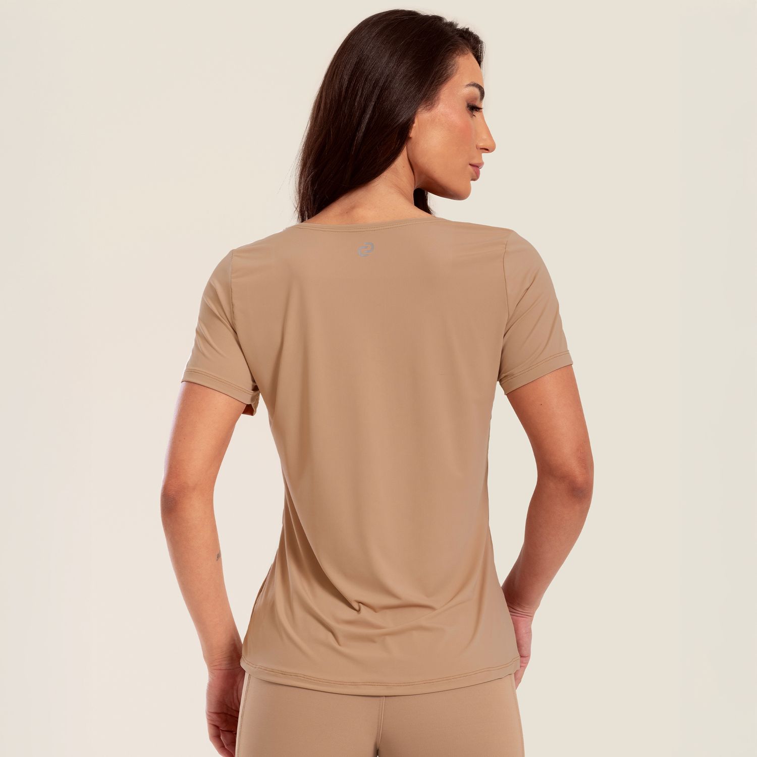 R1073_012_2-CAMISETA-BASICA-EM-MICROFIBRA