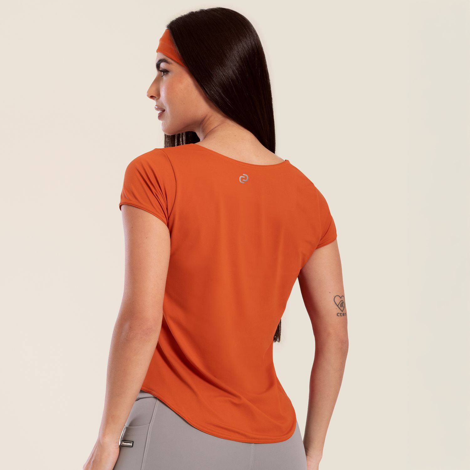 R1073_017_2-CAMISETA-BASICA-EM-MICROFIBRA