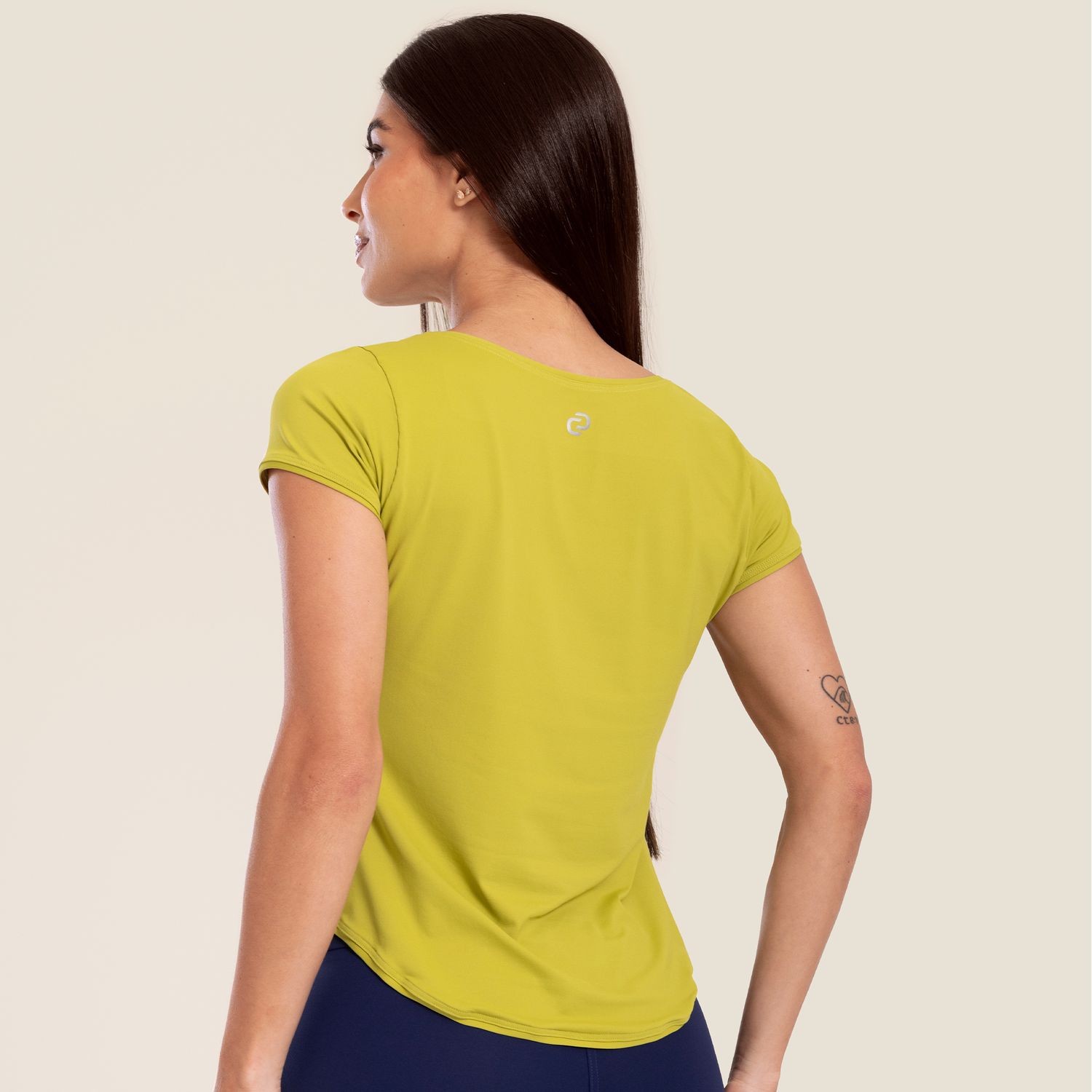 R1073_010_2-CAMISETA-BASICA-EM-MICROFIBRA