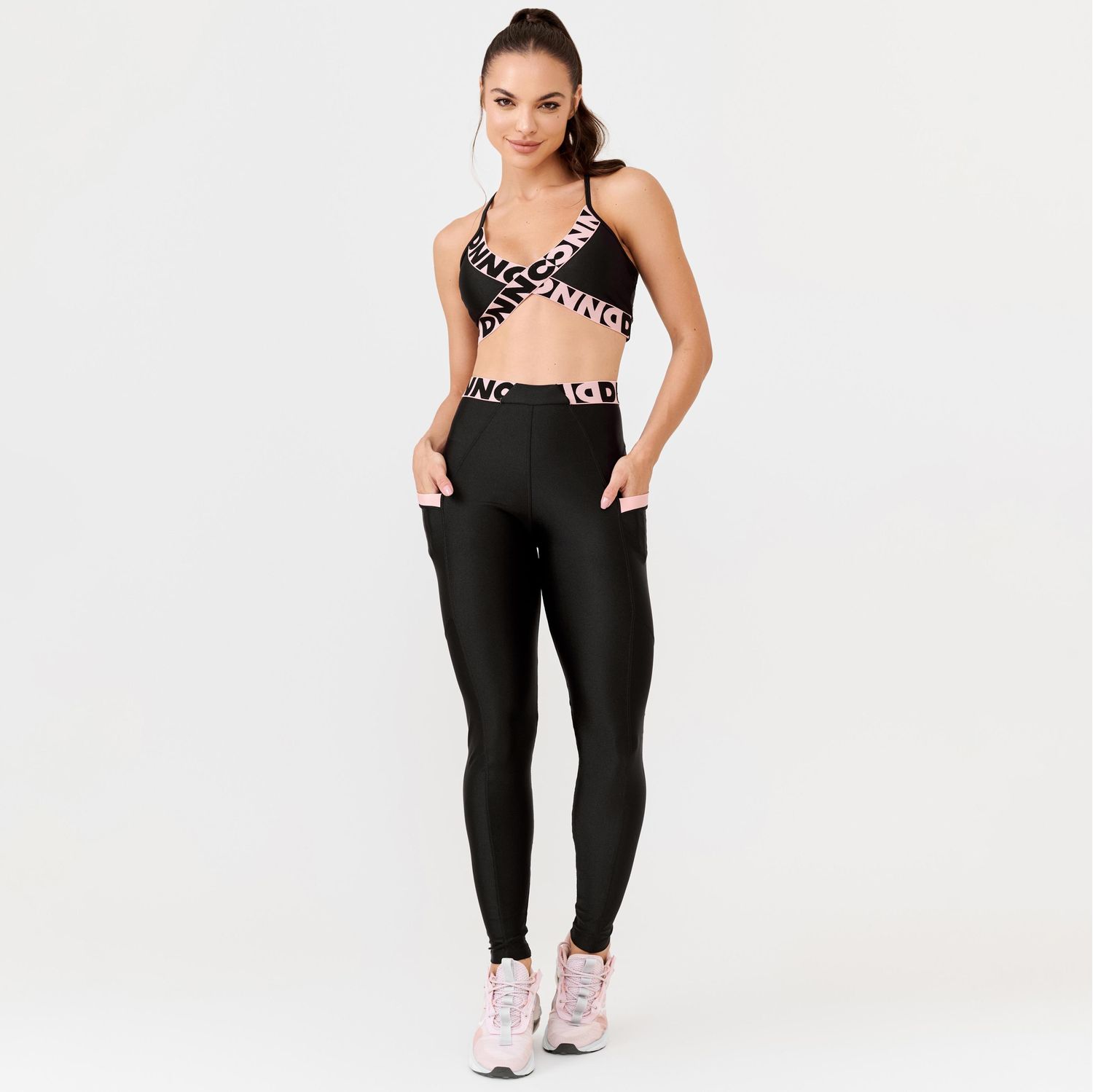 L1571_001_6-LEGGING-DNNC-SQUAD-PRETA