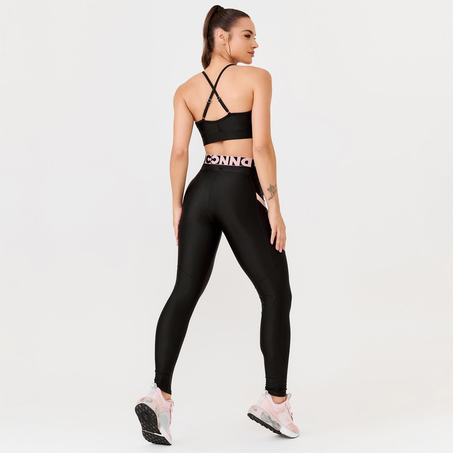 L1571_001_7-LEGGING-DNNC-SQUAD-PRETA