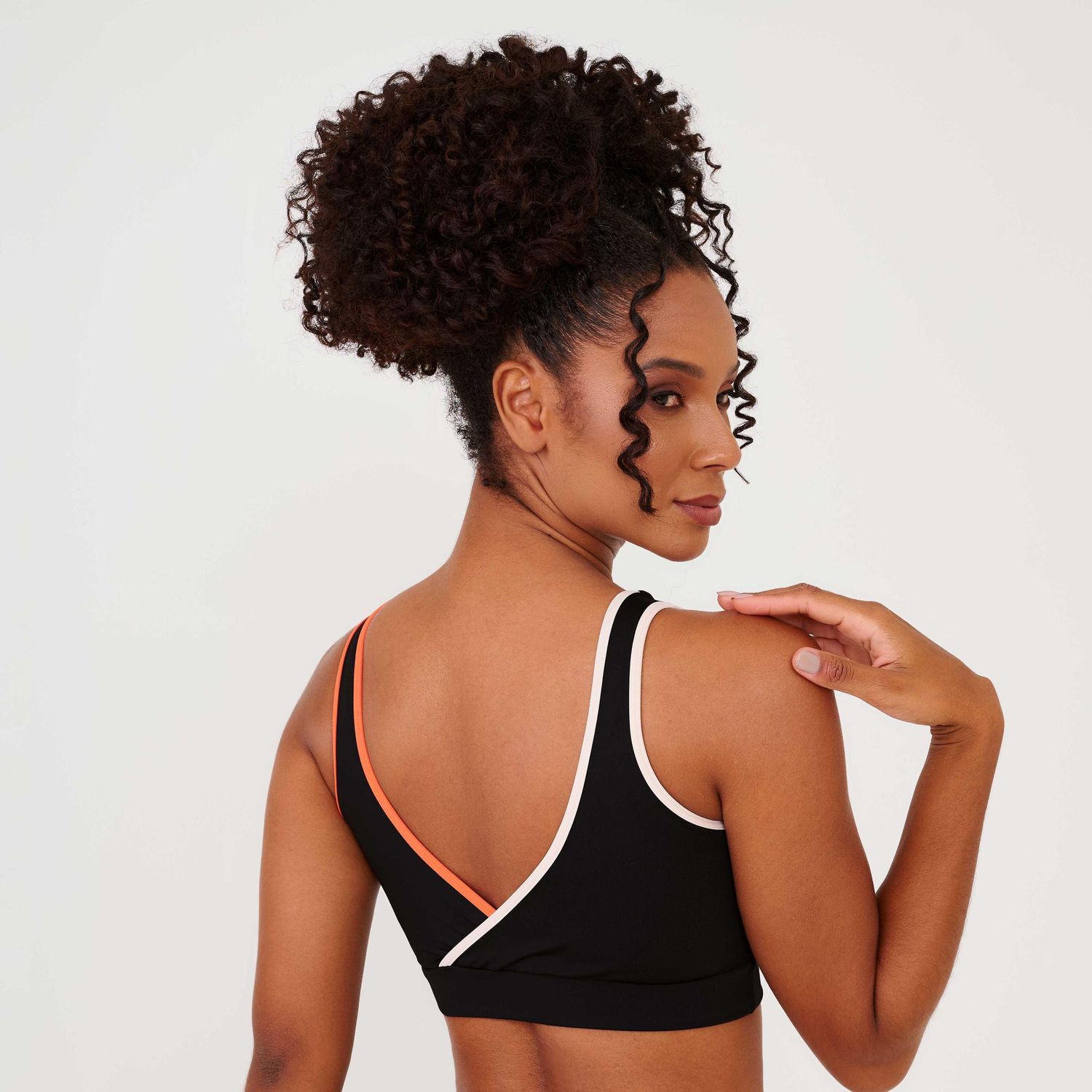 T1686_001_4-TOP-ZOUK-PRETO