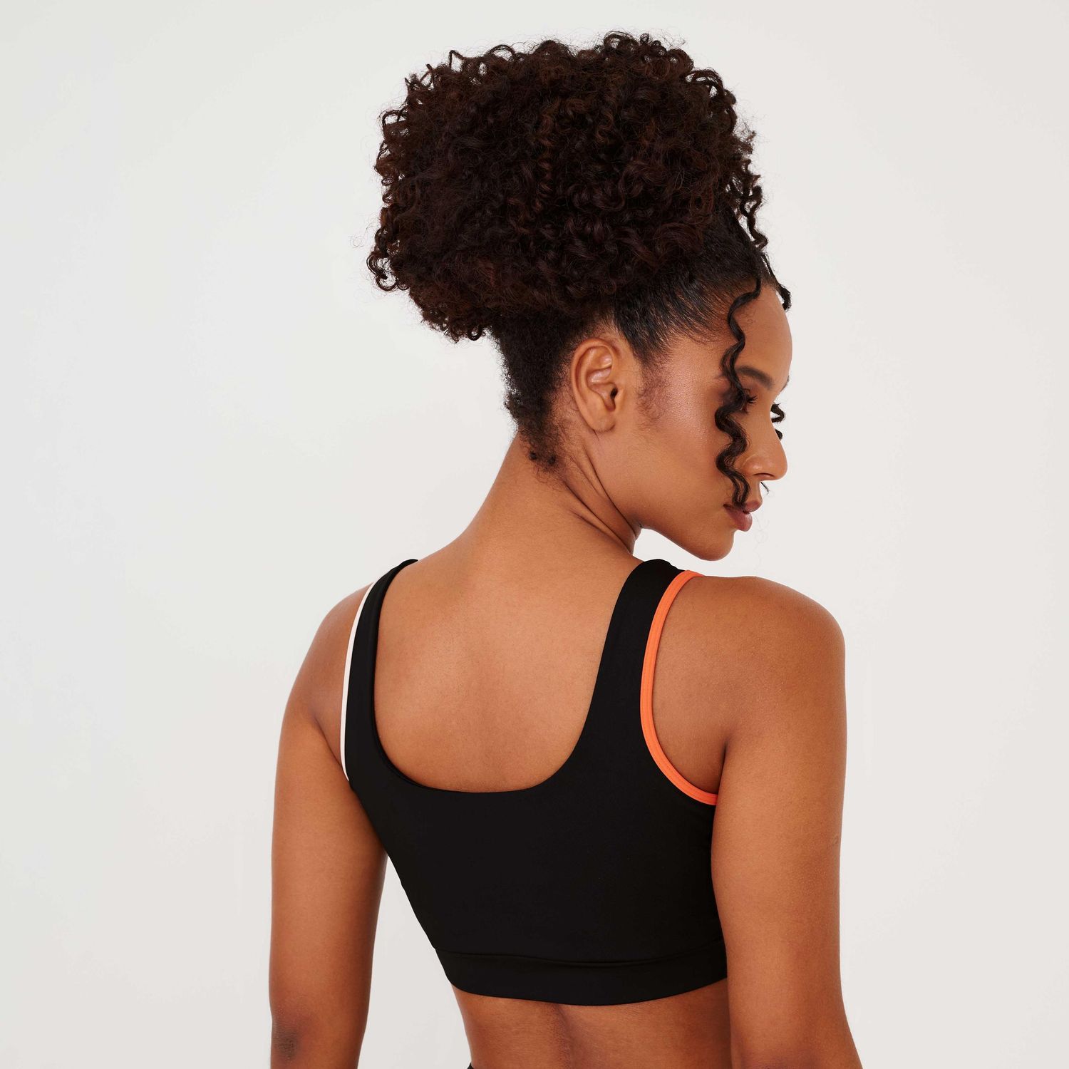 T1686_001_5-TOP-ZOUK-PRETO